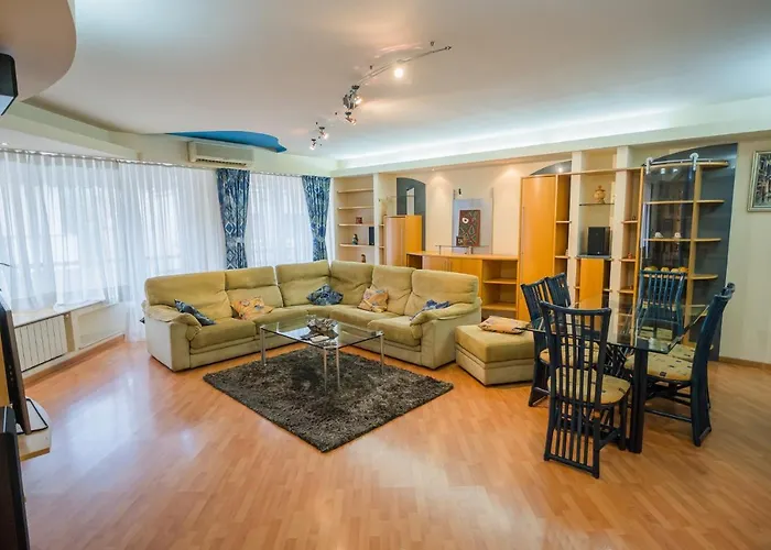 Artsy 3br Flat In Primaverii - Exlcusive Area 布加勒斯特
