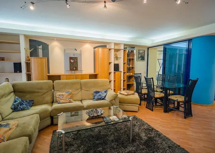 Artsy 3br Flat In Primaverii - Exlcusive Area 布加勒斯特