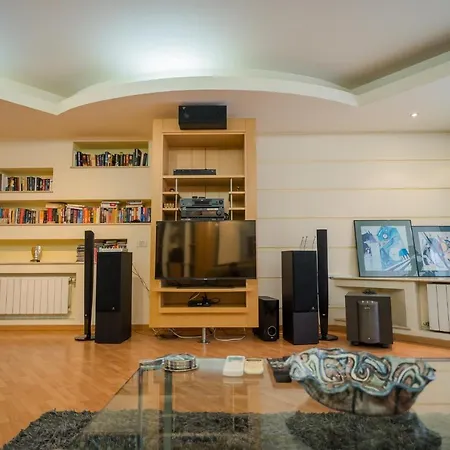 Artsy 3br Flat In Primaverii - Exlcusive Area Apartamento *