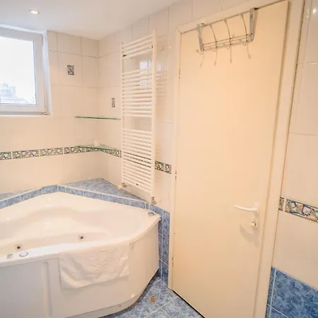 Artsy 3br Flat In Primaverii - Exlcusive Area Bucharest