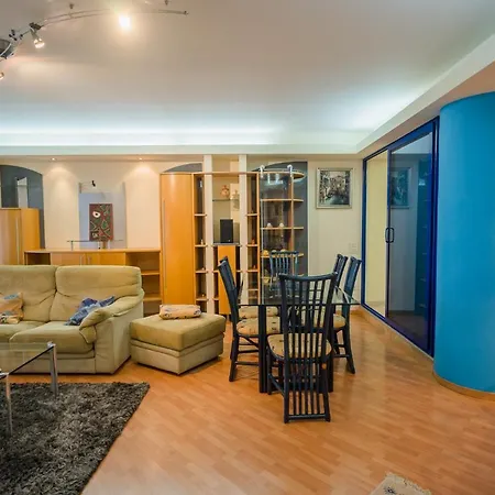 Artsy 3br Flat In Primaverii - Exlcusive Area Апартаменти
