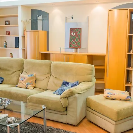 Artsy 3br Flat In Primaverii - Exlcusive Area Bucharest